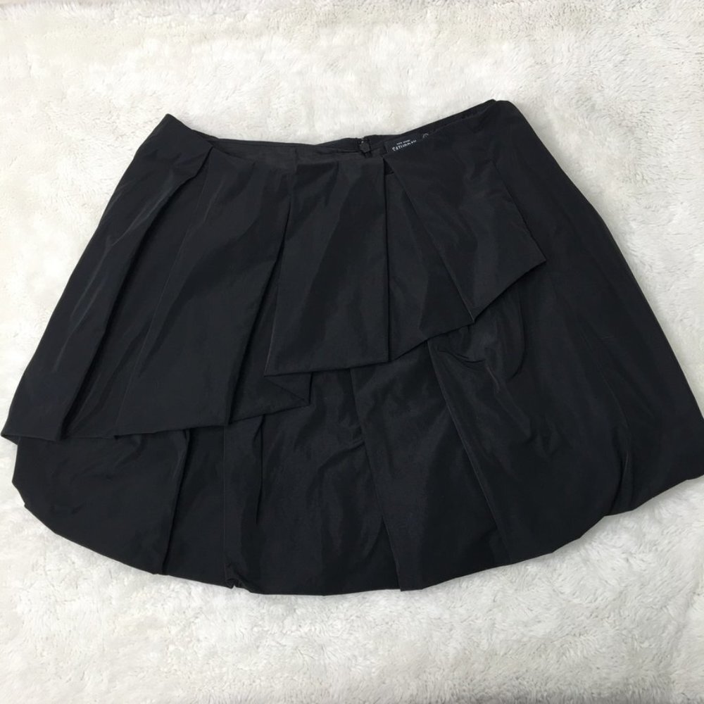 Kate Spade Saturday Womenโs Black Mini Skirt Size 6